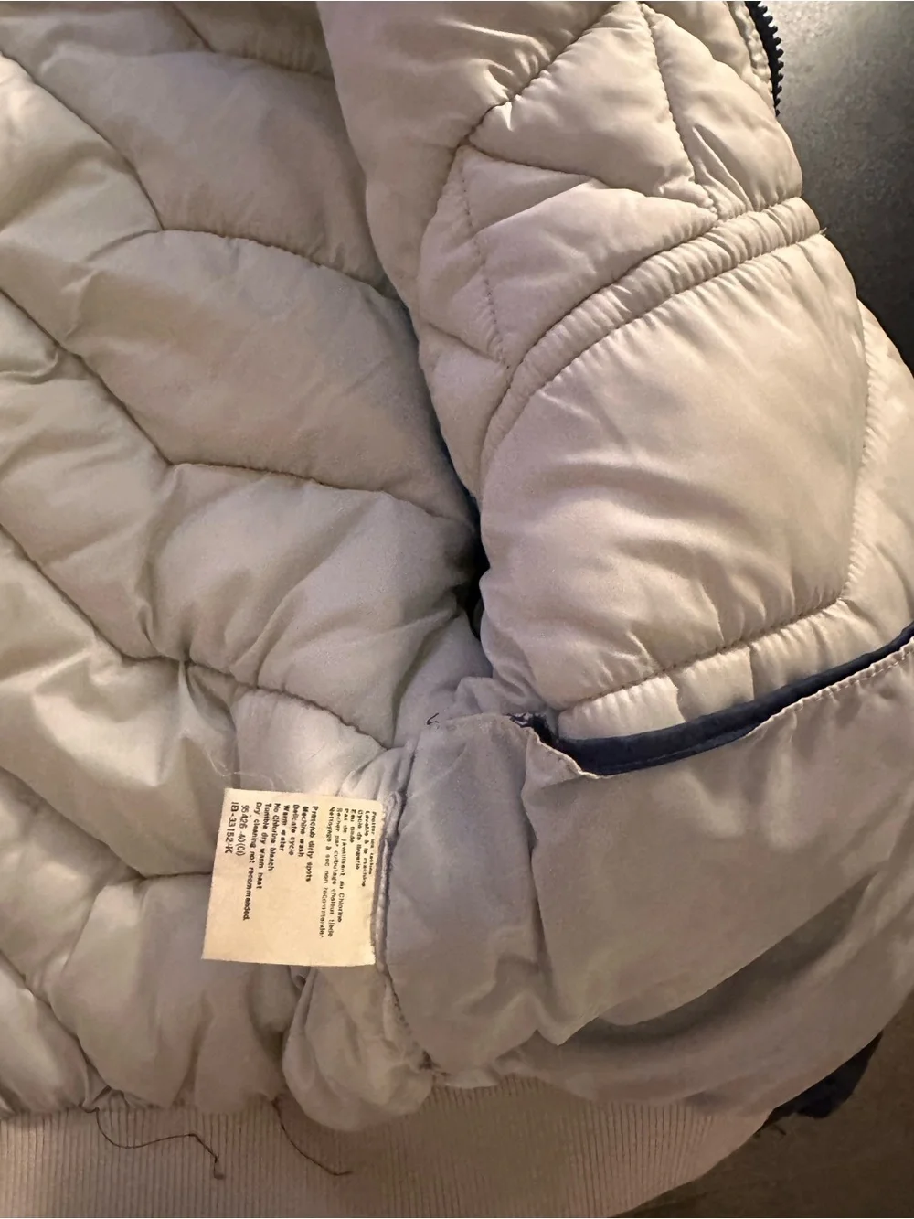 ⭐️ Vintage Men’s Med Puffer Bomber Jacket - Navy & Cream - Picture 6 of 14